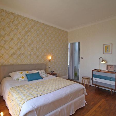 Au Fil Du Temps Bed & Breakfast Chalus Bagian luar foto