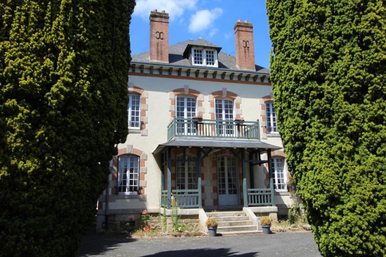 Au Fil Du Temps Bed & Breakfast Chalus Bagian luar foto